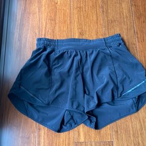 Lululemon size 8 tall shorts